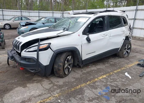 2015 Jeep Cherokee Trailhawk из США, поврежденный, VIN 1C4PJMBS2FW613342